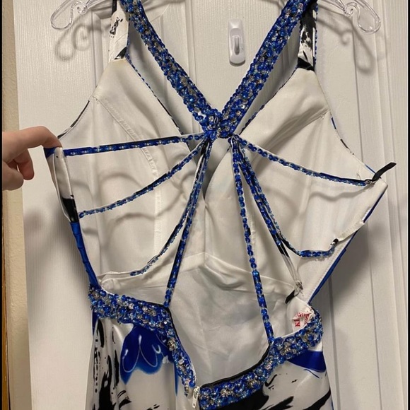 Prom Dress - Picture 4 of 4